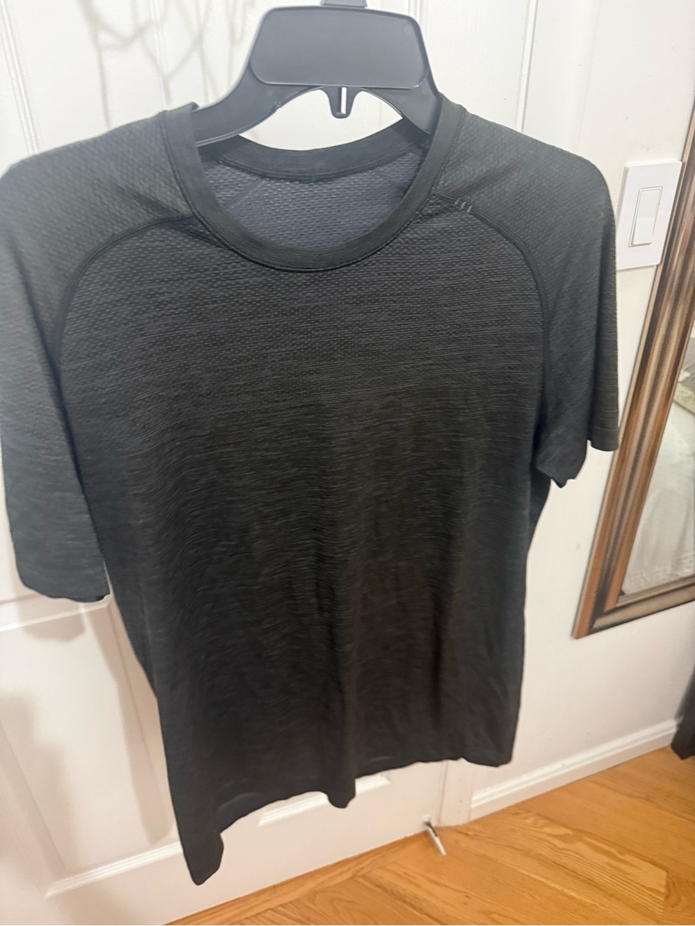 Men's Black Performance Short-Sleeve Shirt